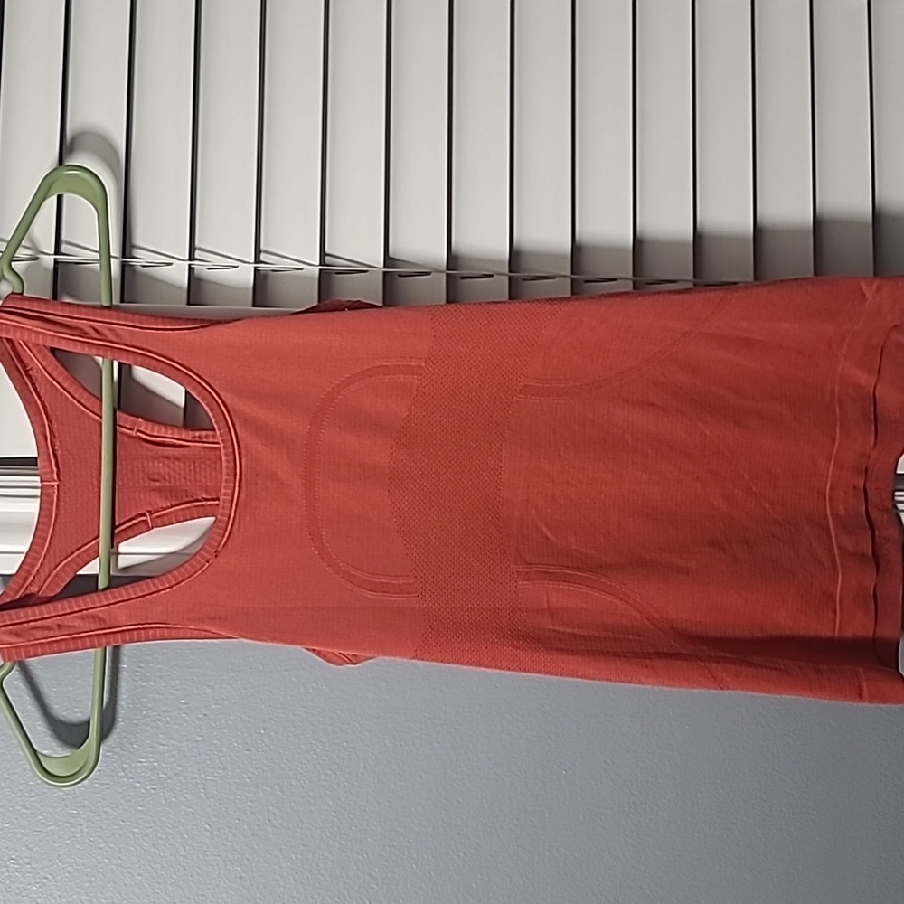 Lululemon shirt